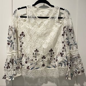 NEW Willow & Clay Lace Top